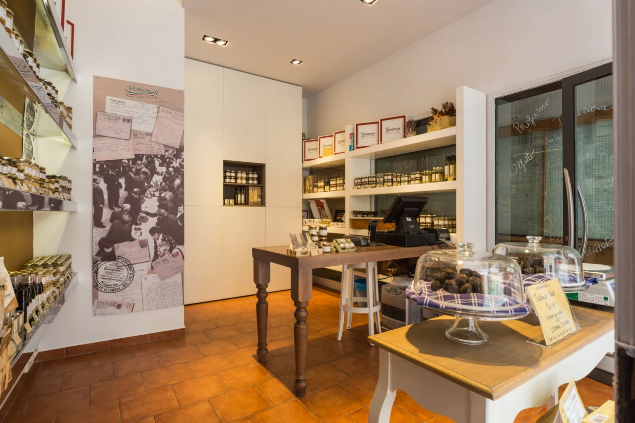 shop for the sale of truffle products by gemignani tartufi in san miniato