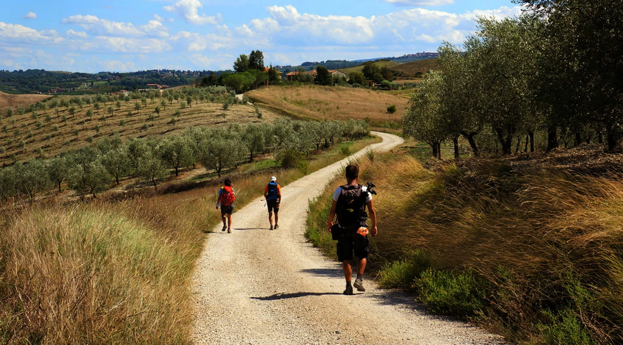Vista della via Francigena tra San Miniato e Gambassi Terme 